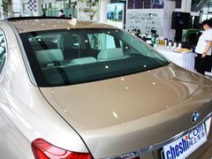 2013款 730Li 3.0L 豪华型