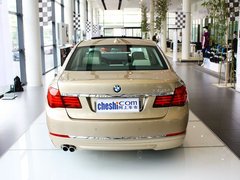 2013款 730Li 3.0L 豪华型