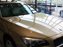 2013款 730Li 3.0L 豪华型