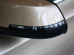 2013款 730Li 3.0L 豪华型