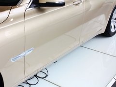 2013款 730Li 3.0L 豪华型