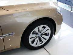 2013款 730Li 3.0L 豪华型