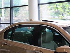 2013款 730Li 3.0L 豪华型