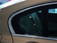 2013款 730Li 3.0L 豪华型