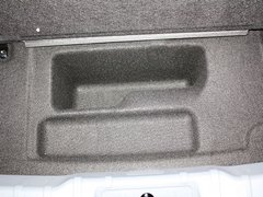 2013款 730Li 3.0L 豪华型