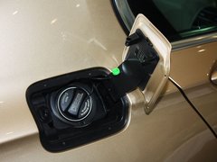 2013款 730Li 3.0L 豪华型
