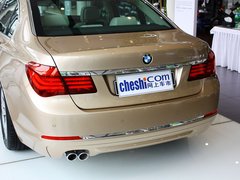 2013款 730Li 3.0L 豪华型
