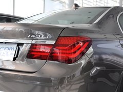 2013款 740Li 3.0T 领先型
