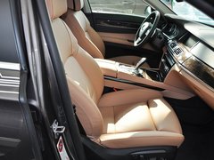 2013款 740Li 3.0T 领先型