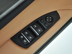 2013款 740Li 3.0T 领先型