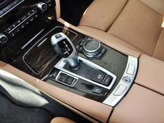 2013款 740Li 3.0T 领先型