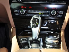 2013款 740Li 3.0T 领先型