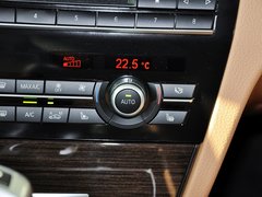 2013款 740Li 3.0T 领先型