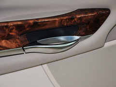2013款 740Li 3.0T 混合动力版