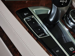 2013款 740Li 3.0T 混合动力版