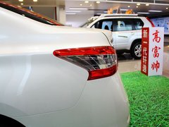 2012款 1.8L CVT 豪华版