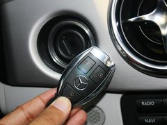 2013款 GLK300 3.0L 时尚型 5座