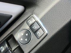 2013款 GLK300 3.0L 时尚型 5座