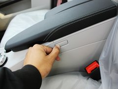 2013款 GLK300 3.0L 时尚型 5座