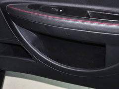 2013款 两厢 1.6L 手动 CROSS