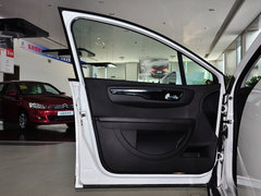 2013款 两厢 1.6L 手动 CROSS