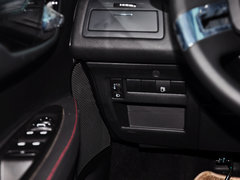 2013款 两厢 1.6L 手动 CROSS
