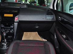 世嘉 2013款 两厢 1.6L 手动 CROSS