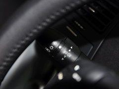 2013款 两厢 1.6L 手动 CROSS