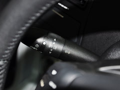 2013款 两厢 1.6L 手动 CROSS