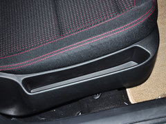 2013款 两厢 1.6L 手动 CROSS