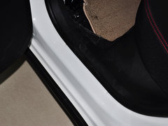 2013款 两厢 1.6L 手动 CROSS