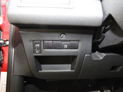 2013款 两厢 1.6L 自动 CROSS
