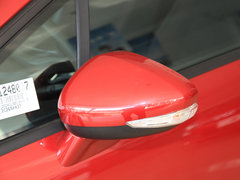 2013款 两厢 1.6L 自动 CROSS