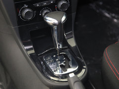 2013款 两厢 1.6L 自动 CROSS