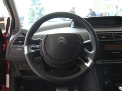 2013款 两厢 1.6L 自动 CROSS