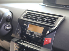 2013款 两厢 1.6L 自动 CROSS