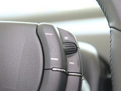 2013款 两厢 1.6L 自动 CROSS