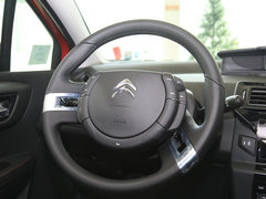2013款 两厢 1.6L 自动 CROSS