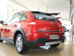 2013款 两厢 1.6L 自动 CROSS