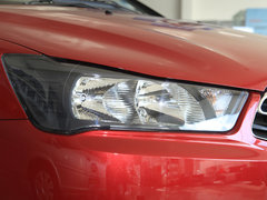 2013款 两厢 1.6L 自动 CROSS