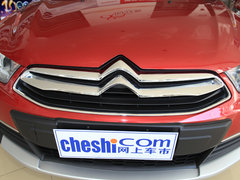 世嘉 2013款 两厢 1.6L 自动 CROSS