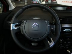 2013款 两厢 1.6L 自动 CROSS