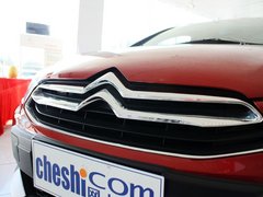 2013款 两厢 1.6L 自动 CROSS