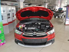 2013款 两厢 1.6L 自动 CROSS