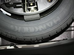 2013款 两厢 1.6L 自动 CROSS