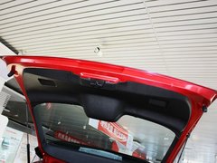 2013款 两厢 1.6L 自动 CROSS