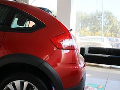 2013款 两厢 1.6L 自动 CROSS