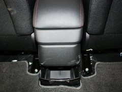 2013款 两厢 1.6L 自动 CROSS