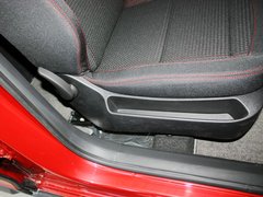 2013款 两厢 1.6L 自动 CROSS