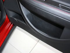 2013款 两厢 1.6L 自动 CROSS